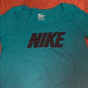 Nike t shirt